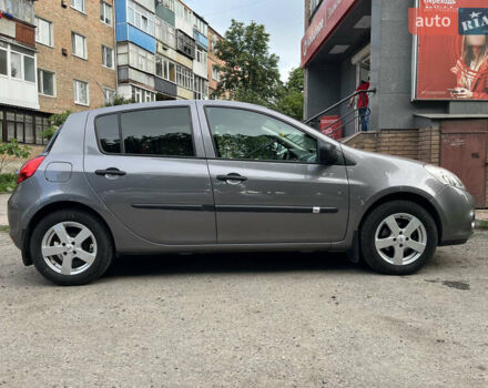 Сірий Рено Кліо, об'ємом двигуна 1.2 л та пробігом 117 тис. км за 5990 $, фото 4 на Automoto.ua