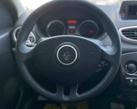 Серый Рено Клио, объемом двигателя 1.2 л и пробегом 116 тыс. км за 6000 $, фото 12 на Automoto.ua