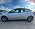 Серый Рено Клио, объемом двигателя 1.6 л и пробегом 165 тыс. км за 6999 $, фото 2 на Automoto.ua