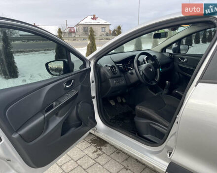 Серый Рено Клио, объемом двигателя 1.5 л и пробегом 310 тыс. км за 6800 $, фото 12 на Automoto.ua