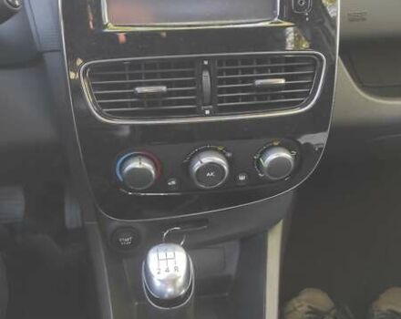 Сірий Рено Кліо, об'ємом двигуна 1.15 л та пробігом 239 тис. км за 9400 $, фото 10 на Automoto.ua