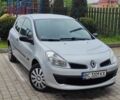 Серый Рено Клио, объемом двигателя 0 л и пробегом 200 тыс. км за 3400 $, фото 2 на Automoto.ua
