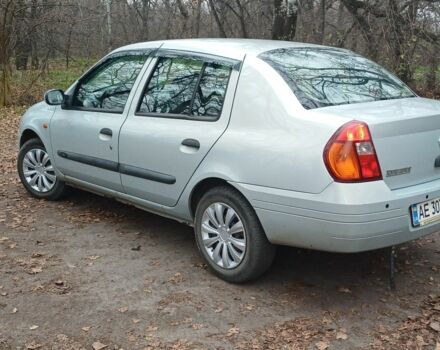 Серый Рено Клио, объемом двигателя 1.4 л и пробегом 266 тыс. км за 2700 $, фото 2 на Automoto.ua