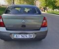 Серый Рено Клио, объемом двигателя 1.4 л и пробегом 300 тыс. км за 2500 $, фото 4 на Automoto.ua