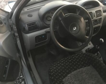 Серый Рено Клио, объемом двигателя 0 л и пробегом 150 тыс. км за 2650 $, фото 4 на Automoto.ua