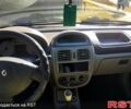 Серый Рено Клио, объемом двигателя 1.4 л и пробегом 300 тыс. км за 2200 $, фото 3 на Automoto.ua