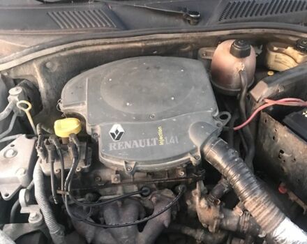 Серый Рено Клио, объемом двигателя 0 л и пробегом 150 тыс. км за 2650 $, фото 2 на Automoto.ua