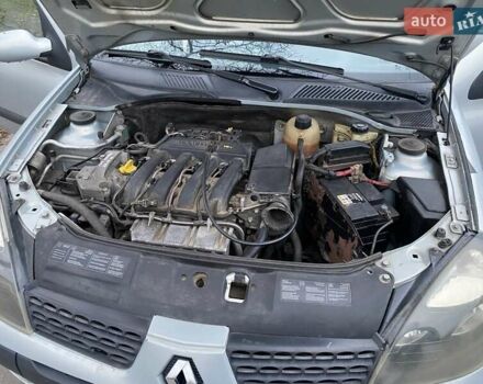 Сірий Рено Кліо, об'ємом двигуна 0 л та пробігом 214 тис. км за 2400 $, фото 28 на Automoto.ua