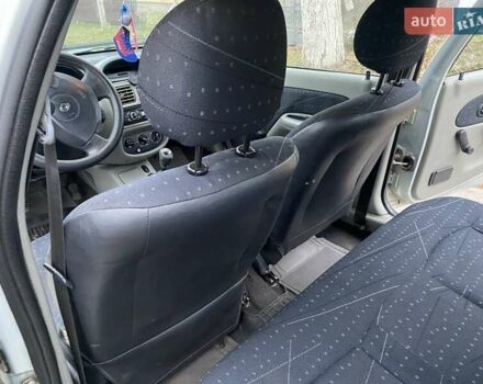 Сірий Рено Кліо, об'ємом двигуна 0 л та пробігом 214 тис. км за 2400 $, фото 22 на Automoto.ua