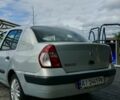 Серый Рено Клио, объемом двигателя 1.4 л и пробегом 240 тыс. км за 2700 $, фото 3 на Automoto.ua
