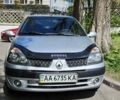 Серый Рено Клио, объемом двигателя 1.39 л и пробегом 219 тыс. км за 3700 $, фото 11 на Automoto.ua