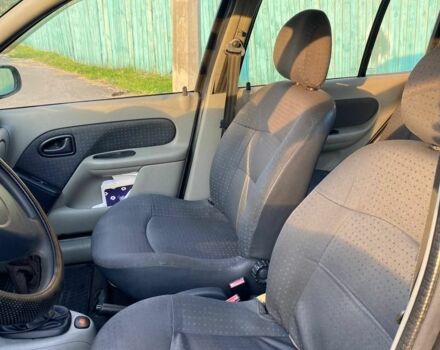 Серый Рено Клио, объемом двигателя 1.4 л и пробегом 233 тыс. км за 2500 $, фото 5 на Automoto.ua