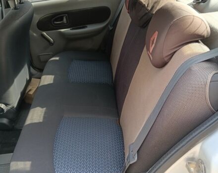 Сірий Рено Кліо, об'ємом двигуна 1.4 л та пробігом 196 тис. км за 3300 $, фото 9 на Automoto.ua