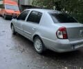 Сірий Рено Кліо, об'ємом двигуна 1.4 л та пробігом 237 тис. км за 2800 $, фото 2 на Automoto.ua