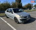 Серый Рено Клио, объемом двигателя 1.4 л и пробегом 206 тыс. км за 3500 $, фото 7 на Automoto.ua