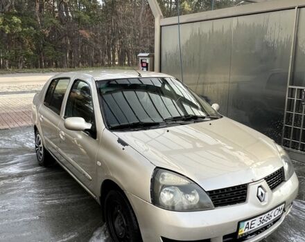 Серый Рено Клио, объемом двигателя 1.4 л и пробегом 236 тыс. км за 1800 $, фото 6 на Automoto.ua