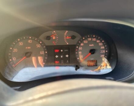 Серый Рено Клио, объемом двигателя 1.4 л и пробегом 233 тыс. км за 2500 $, фото 10 на Automoto.ua