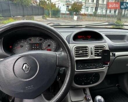 Серый Рено Клио, объемом двигателя 1.4 л и пробегом 207 тыс. км за 3490 $, фото 20 на Automoto.ua