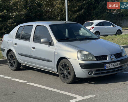 Серый Рено Клио, объемом двигателя 1.4 л и пробегом 206 тыс. км за 3500 $, фото 2 на Automoto.ua