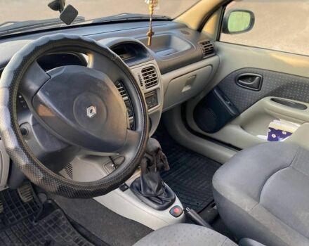 Серый Рено Клио, объемом двигателя 1.4 л и пробегом 233 тыс. км за 2500 $, фото 7 на Automoto.ua