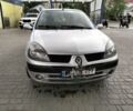 Серый Рено Клио, объемом двигателя 0 л и пробегом 311 тыс. км за 2650 $, фото 1 на Automoto.ua
