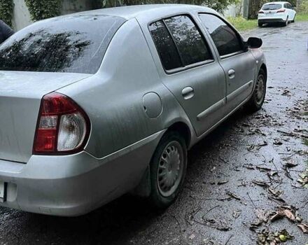 Сірий Рено Кліо, об'ємом двигуна 1.4 л та пробігом 237 тис. км за 2800 $, фото 3 на Automoto.ua
