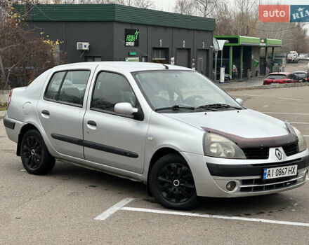 Серый Рено Клио, объемом двигателя 1.4 л и пробегом 301 тыс. км за 2999 $, фото 2 на Automoto.ua