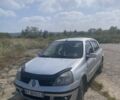 Серый Рено Клио, объемом двигателя 1.4 л и пробегом 255 тыс. км за 3349 $, фото 1 на Automoto.ua
