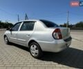 Серый Рено Клио, объемом двигателя 1.4 л и пробегом 205 тыс. км за 3800 $, фото 4 на Automoto.ua