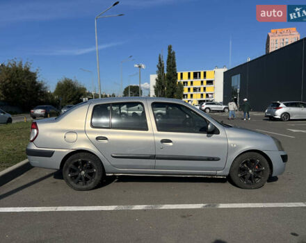 Серый Рено Клио, объемом двигателя 1.4 л и пробегом 206 тыс. км за 3500 $, фото 6 на Automoto.ua