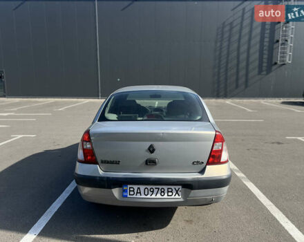 Серый Рено Клио, объемом двигателя 1.4 л и пробегом 206 тыс. км за 3500 $, фото 5 на Automoto.ua