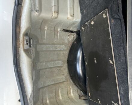 Серый Рено Клио, объемом двигателя 1.4 л и пробегом 236 тыс. км за 1800 $, фото 12 на Automoto.ua