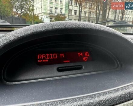 Серый Рено Клио, объемом двигателя 1.4 л и пробегом 207 тыс. км за 3490 $, фото 15 на Automoto.ua