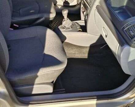 Серый Рено Клио, объемом двигателя 1.39 л и пробегом 142 тыс. км за 3150 $, фото 16 на Automoto.ua