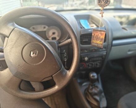 Сірий Рено Кліо, об'ємом двигуна 1.4 л та пробігом 150 тис. км за 3100 $, фото 4 на Automoto.ua