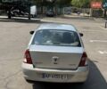 Серый Рено Клио, объемом двигателя 1.4 л и пробегом 228 тыс. км за 3950 $, фото 3 на Automoto.ua