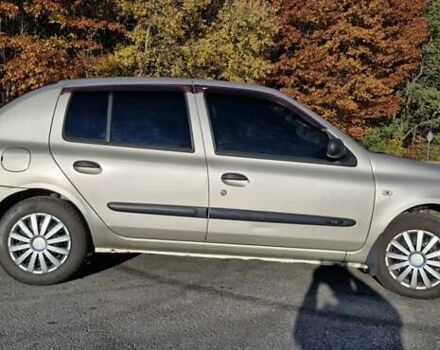 Серый Рено Клио, объемом двигателя 1.39 л и пробегом 142 тыс. км за 3150 $, фото 2 на Automoto.ua