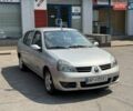 Серый Рено Клио, объемом двигателя 1.4 л и пробегом 228 тыс. км за 3950 $, фото 6 на Automoto.ua