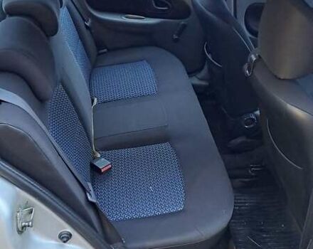 Сірий Рено Кліо, об'ємом двигуна 1.4 л та пробігом 148 тис. км за 3300 $, фото 9 на Automoto.ua