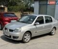 Серый Рено Клио, объемом двигателя 1.4 л и пробегом 228 тыс. км за 3950 $, фото 2 на Automoto.ua