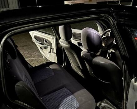 Сірий Рено Кліо, об'ємом двигуна 1.4 л та пробігом 291 тис. км за 2870 $, фото 37 на Automoto.ua