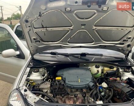 Сірий Рено Кліо, об'ємом двигуна 1.4 л та пробігом 272 тис. км за 3950 $, фото 5 на Automoto.ua