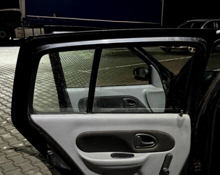 Серый Рено Клио, объемом двигателя 1.4 л и пробегом 291 тыс. км за 2870 $, фото 14 на Automoto.ua