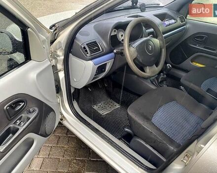 Сірий Рено Кліо, об'ємом двигуна 1.4 л та пробігом 272 тис. км за 3950 $, фото 7 на Automoto.ua