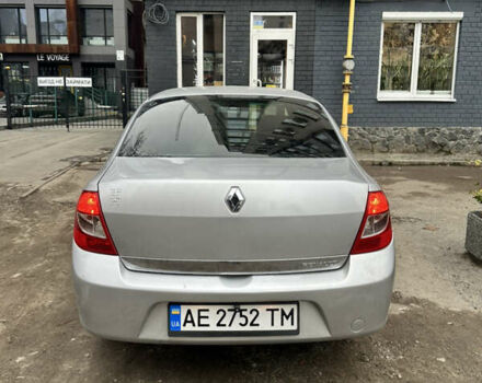 Серый Рено Клио, объемом двигателя 1.39 л и пробегом 202 тыс. км за 4400 $, фото 4 на Automoto.ua