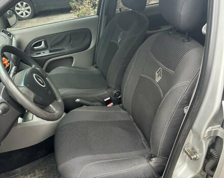 Серый Рено Клио, объемом двигателя 1.39 л и пробегом 202 тыс. км за 4400 $, фото 11 на Automoto.ua