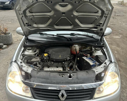 Серый Рено Клио, объемом двигателя 1.39 л и пробегом 202 тыс. км за 4400 $, фото 18 на Automoto.ua