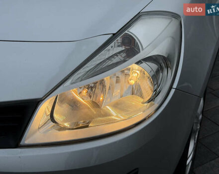 Сірий Рено Кліо, об'ємом двигуна 1.6 л та пробігом 102 тис. км за 7200 $, фото 12 на Automoto.ua