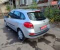 Рено Клио 2007 в Славянске на Automoto.ua Серый Рено Клио, объемом двигателя 1.2 л и пробегом 176 тыс. км за 5550 $, фото 1 на Automoto.ua