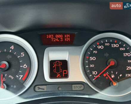 Сірий Рено Кліо, об'ємом двигуна 1.6 л та пробігом 102 тис. км за 7200 $, фото 39 на Automoto.ua